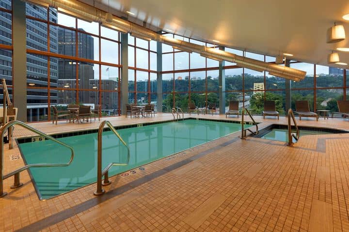 Pool 40 of 76